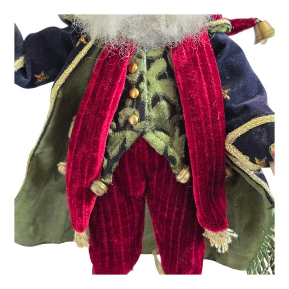 Mark Roberts Christmas Ice Skating Santa on Mirror Base Holding Gift Box 14" - Picture 6 of 12